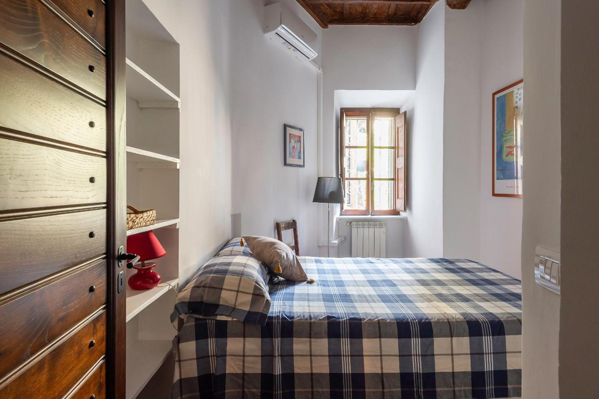 Trastevere Lungaretta Apartment